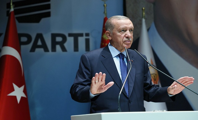 Adımları Kararlılıkla Atıyoruz