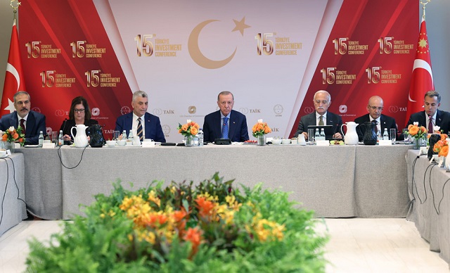 Amerikalı ve Türk iş insanlarıyla Bir Araya Geldi
