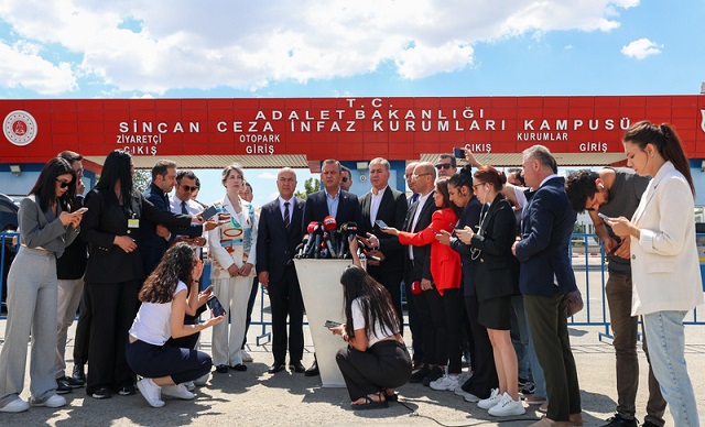 CHP Lideri Özel ''Üstünün Örtülmesine Sessiz Kalmayacağız''