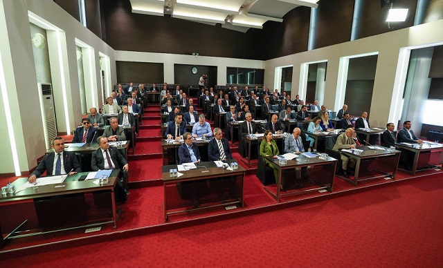 CHP’li Şenyürek Kurultay Davasını Değerlendirdi!