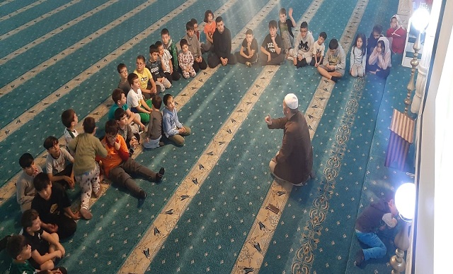 Cami Çocuk Buluşması