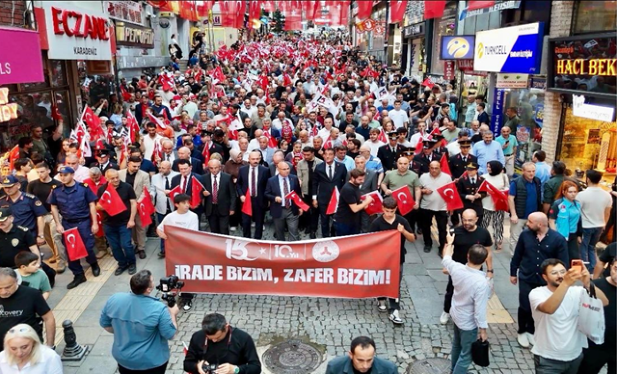 Giresun'da 15 Temmuz Demokrasi ve Millî Birlik Yürüyüşü