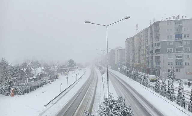 Kar Yağışı Nedeniyle 10 İlde Okullar Tatil Edildi!
