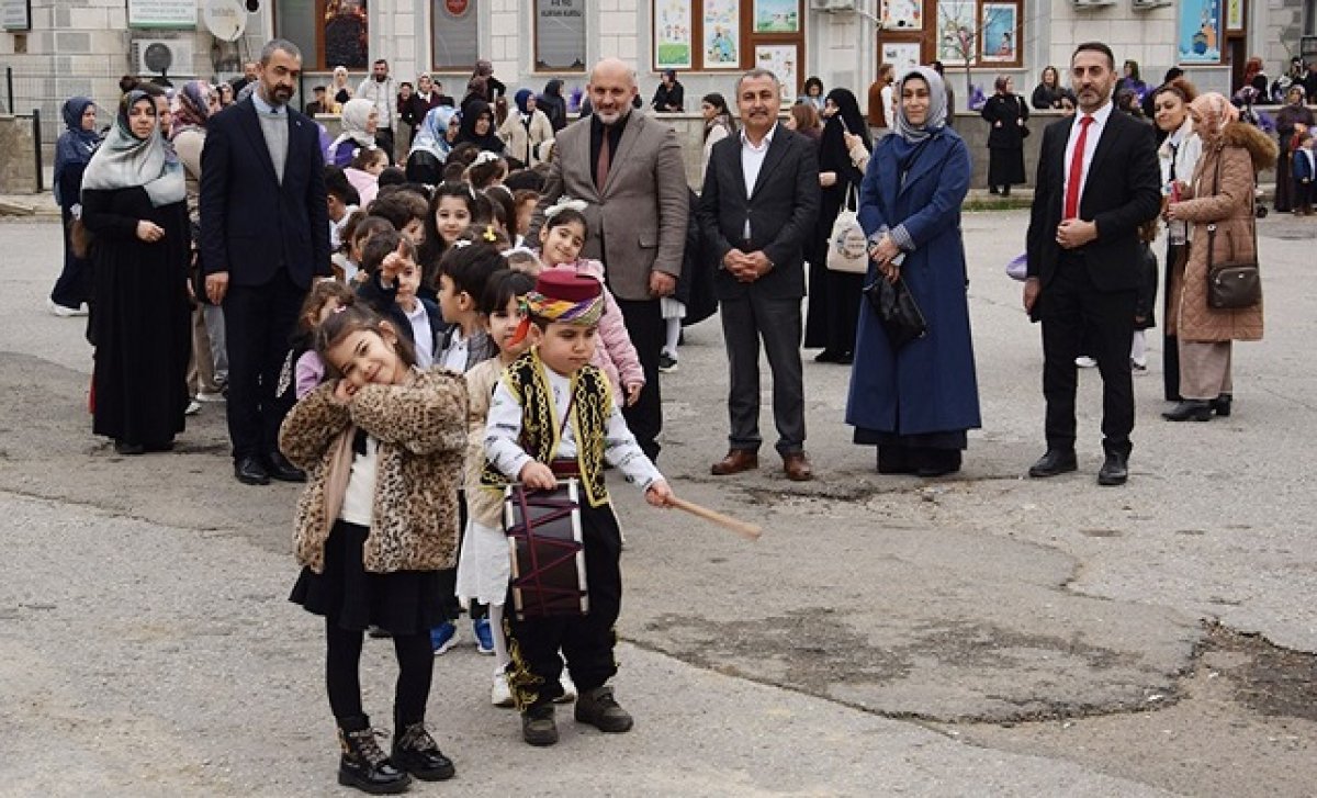 Minik Yüreklerden Ramazan Alayı