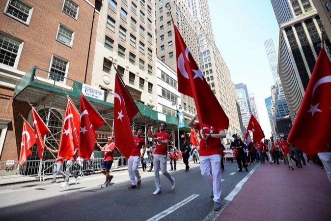 New York’ta 43. Türk Günü Yürüyüşü