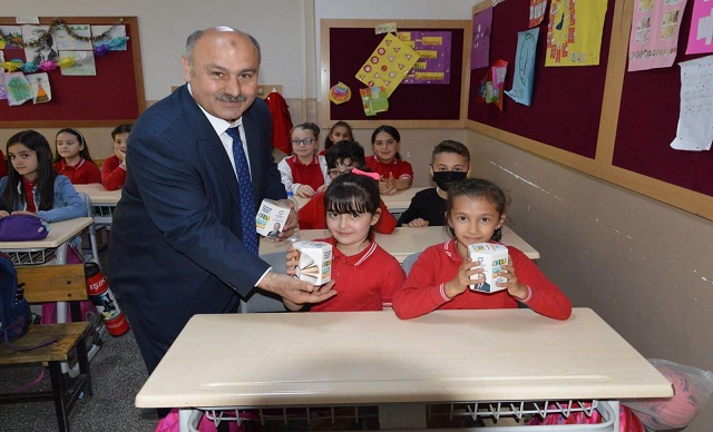 ÖĞRENCİLERE KİTAP KUMBARASI