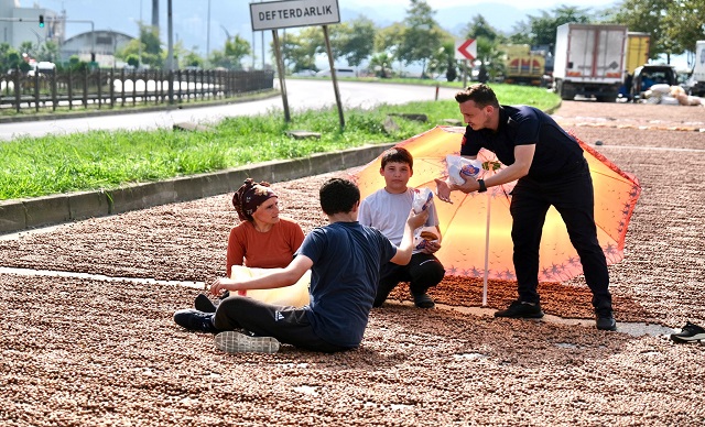 Simit İkramı