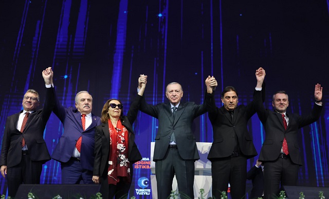 AK Parti'de MKYK Belli Oldu!