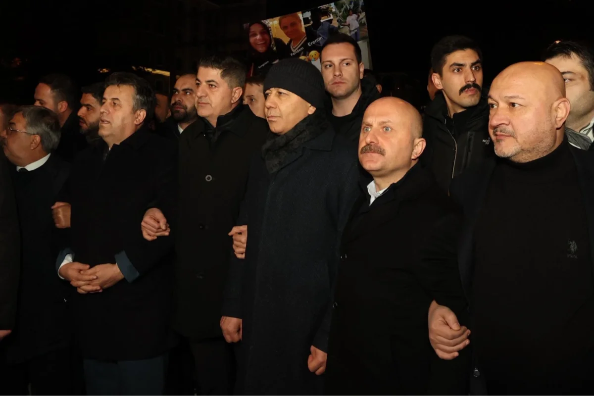 Bakan Yerlikaya Adıyaman’da Deprem Şehitlerini Andı