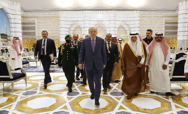 Cumhurbaşkanı Erdoğan Suudi Arabistan’da