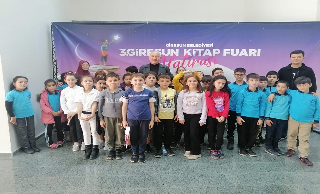 GELECEĞİN YÜKÜ OMUZLARIMDA