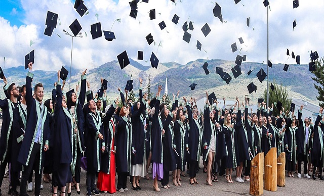 GRÜ MEZUNİYET ÇOŞKUSU