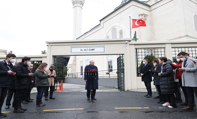 KARARLI BİR DURUŞ SERGİLEMEDİ