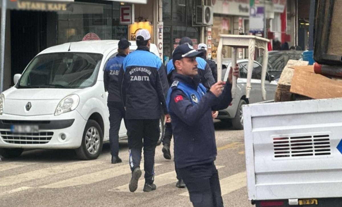 KALDIRIM İŞGALİNE GEÇİT YOK!