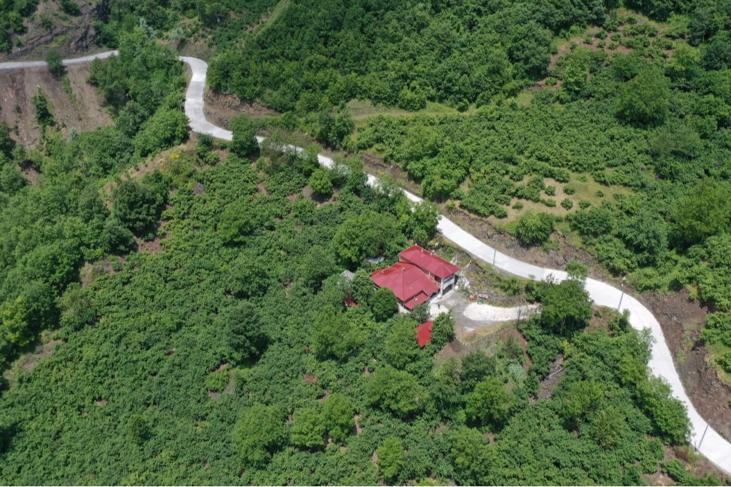 Ordu-Tokat yolunda beton yol çalışması