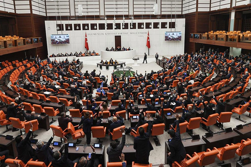 TBMM’de Yeni Düzenleme Yasalaştı: Emniyet, Dijital Yayıncılık ve Vergide Değişiklik