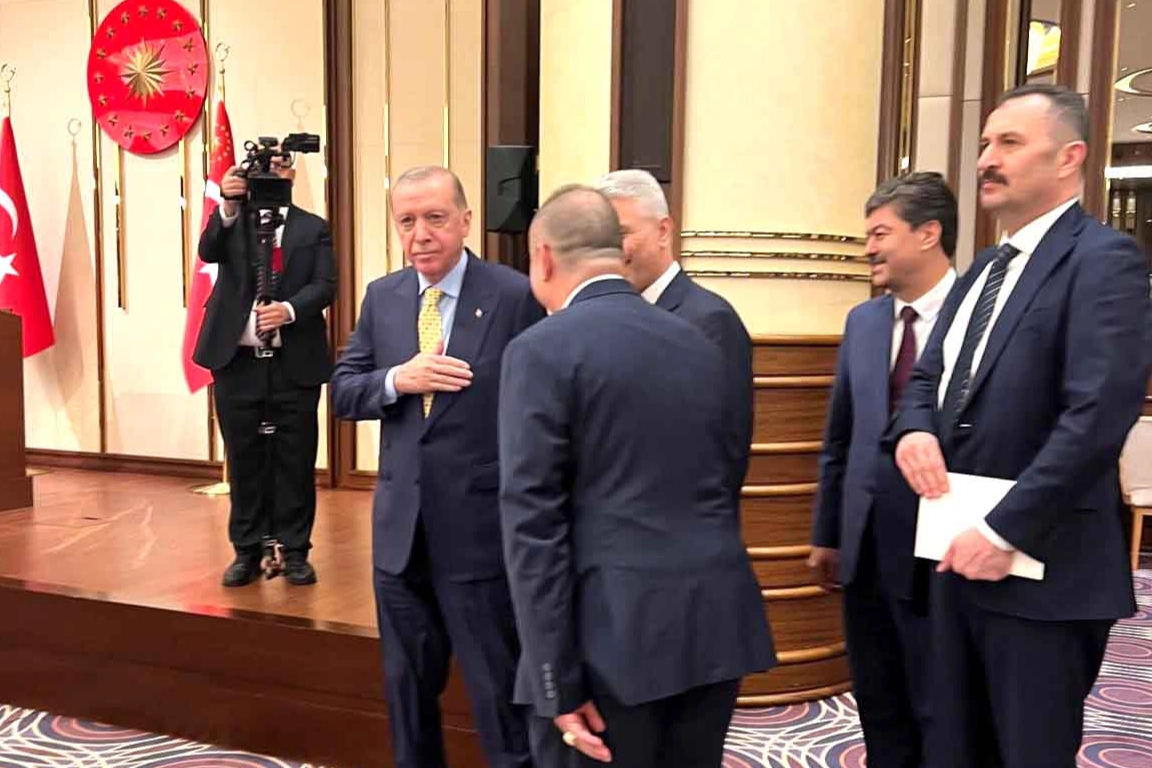 UEB Kurucusundan Cumhurbaşkanı Erdoğan’a Teşekkür Ziyareti