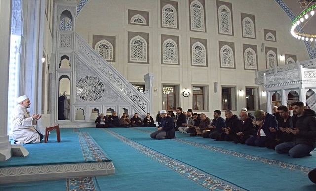 Üniversite Öğrencilerinden ''Şehitlere Vefa''