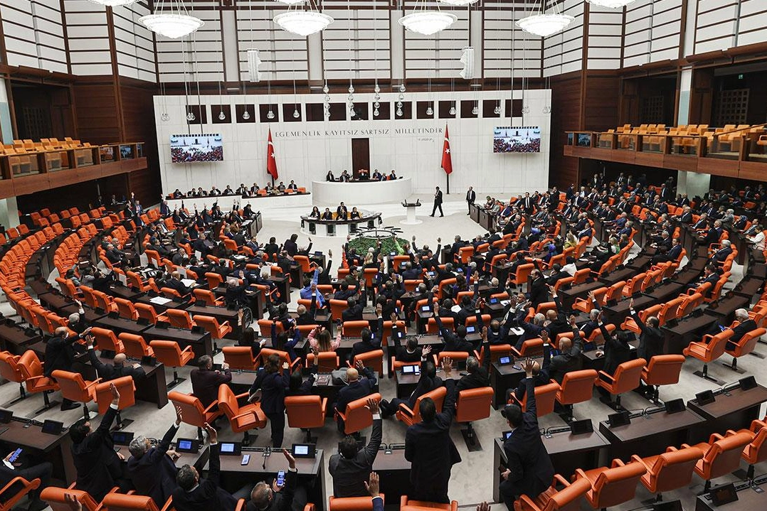 Yükseköğretime Yeni Düzenleme: 13 Madde Kabul Edildi